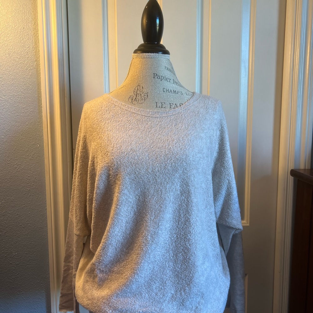 Freeloader brand soft sweater